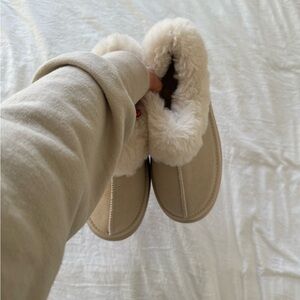 Fur boots white